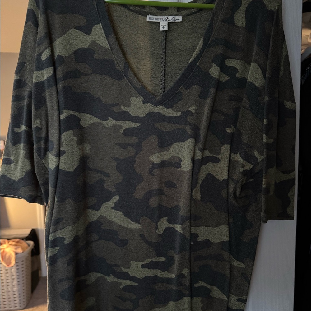 Express Camouflage V-Neck Tunic